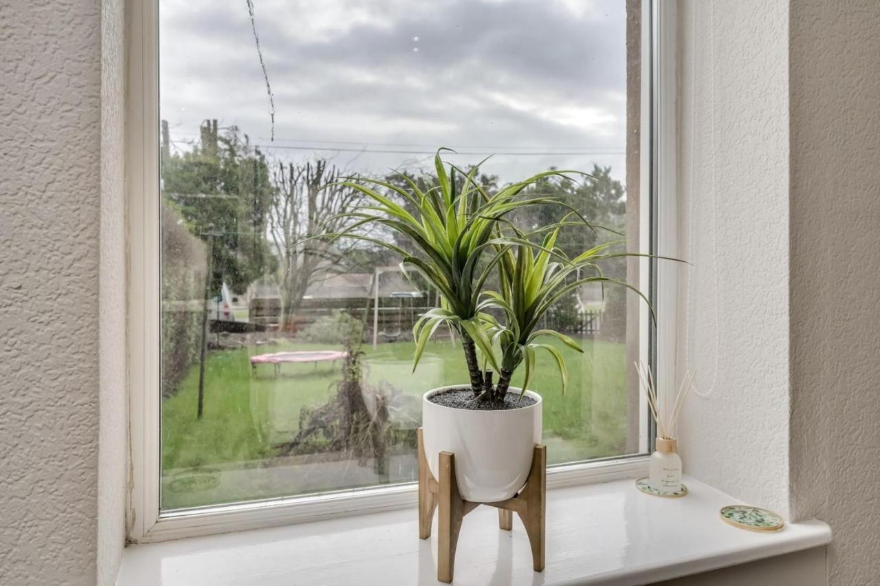 The Garden Flat, Loch Lomond Apartment อเล็กซานเดรีย ภายนอก รูปภาพ